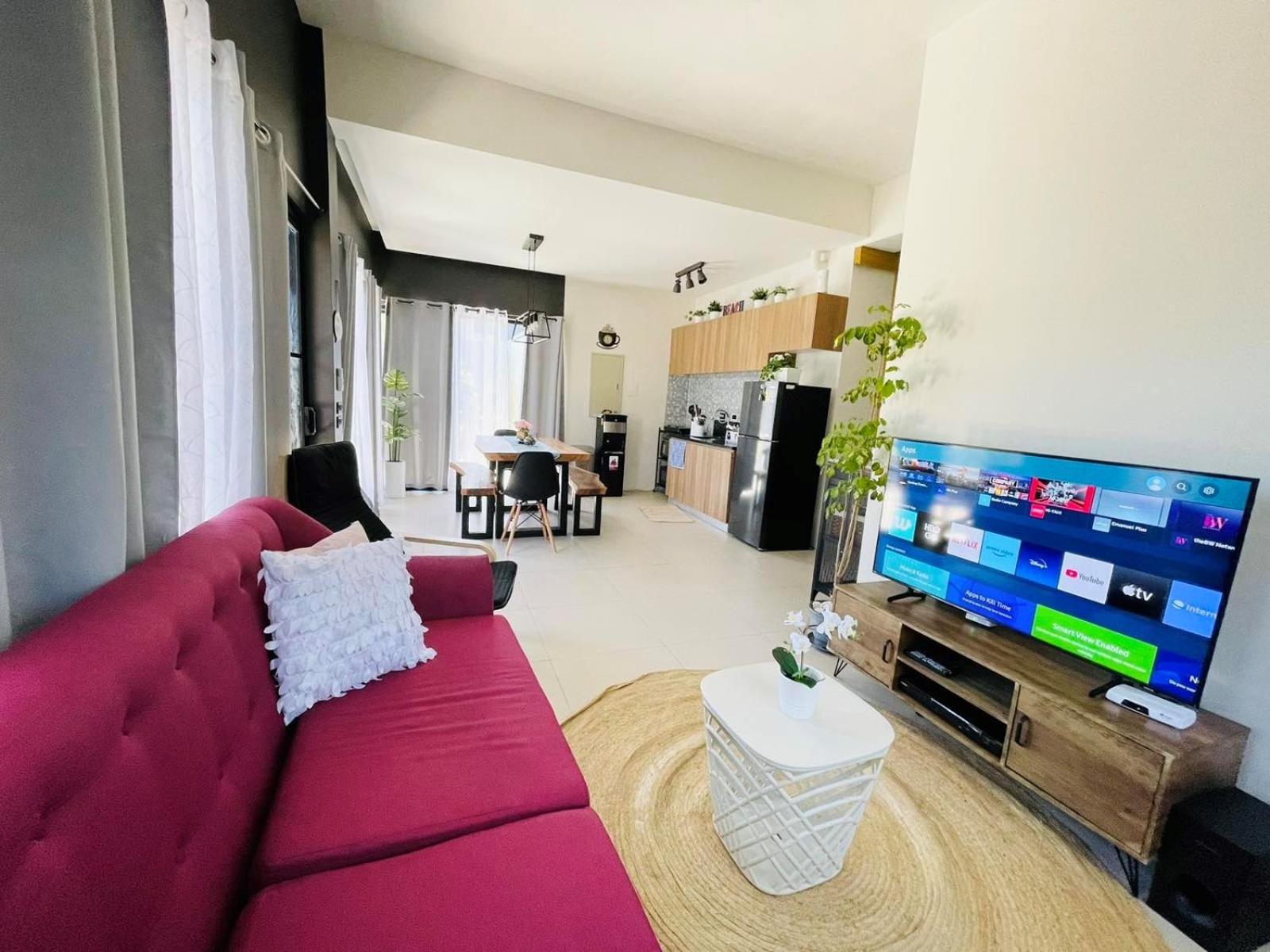 Seafront Residences Vacation Getaway San Juan  Kültér fotó