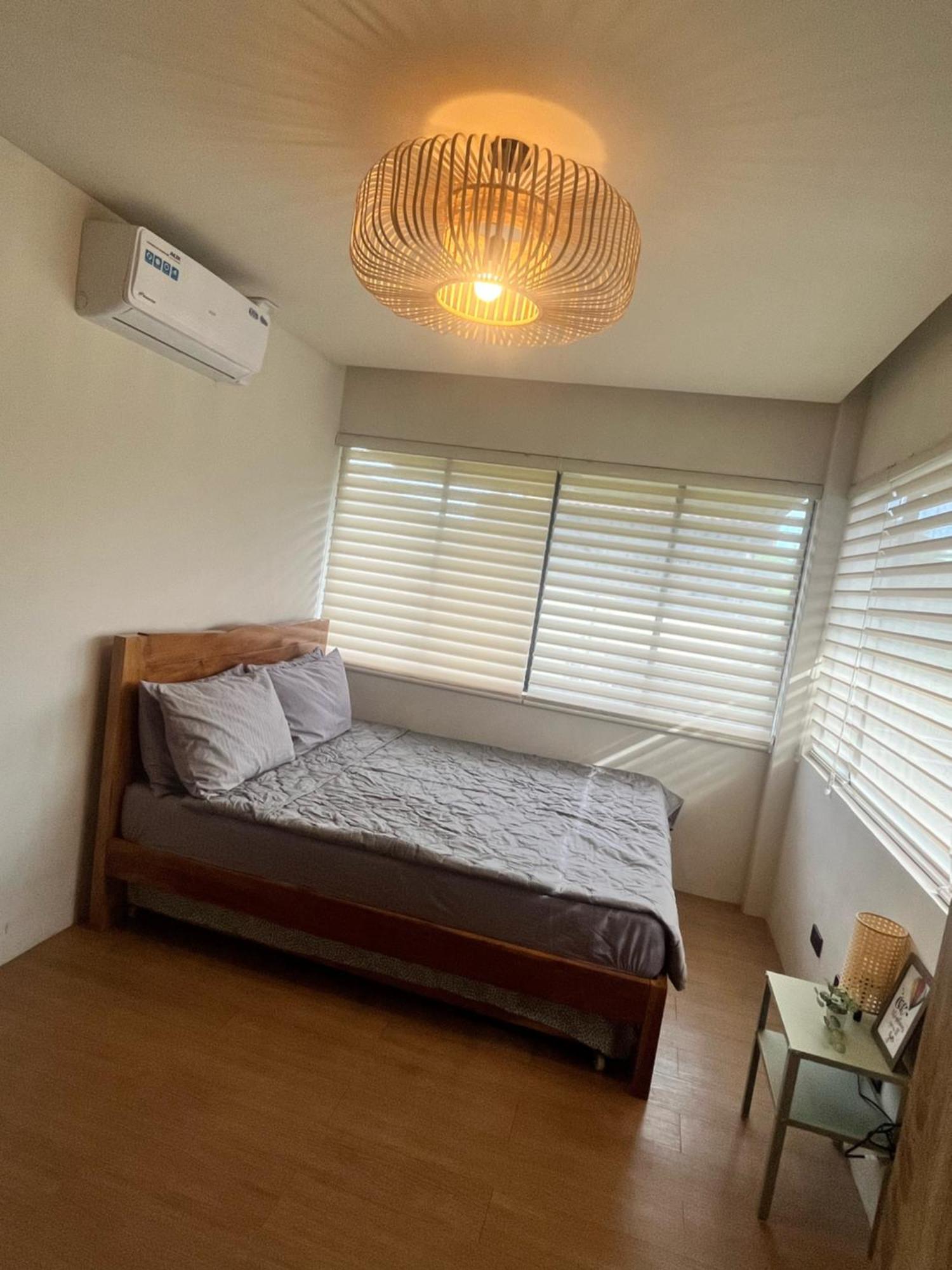 Seafront Residences Vacation Getaway San Juan  Kültér fotó